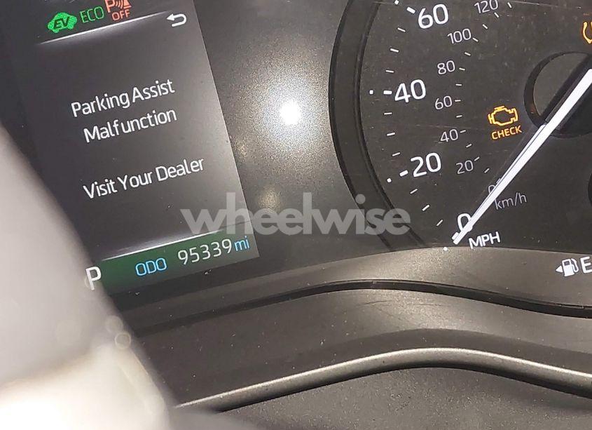 Photo 15 of 2022 Toyota Sienna XLE (VIN 5TDJRKEC0NS089565)