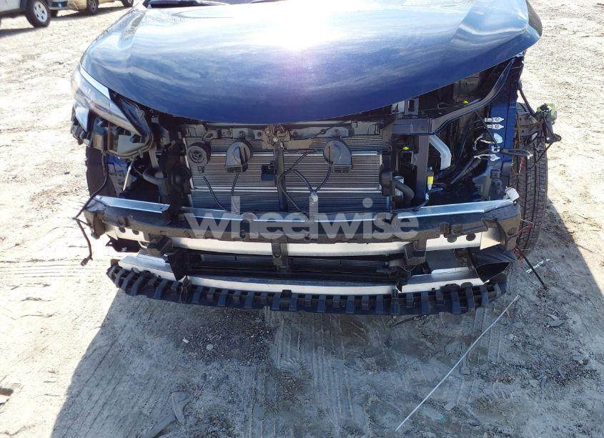 Photo 6 of 2024 Toyota Sienna XLE (VIN 5TDJRKEC0RS220788)