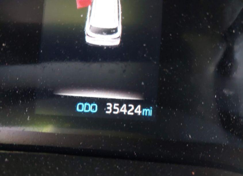 Photo 15 of 2021 Toyota Sienna XLE (VIN 5TDJRKEC1MS025680)