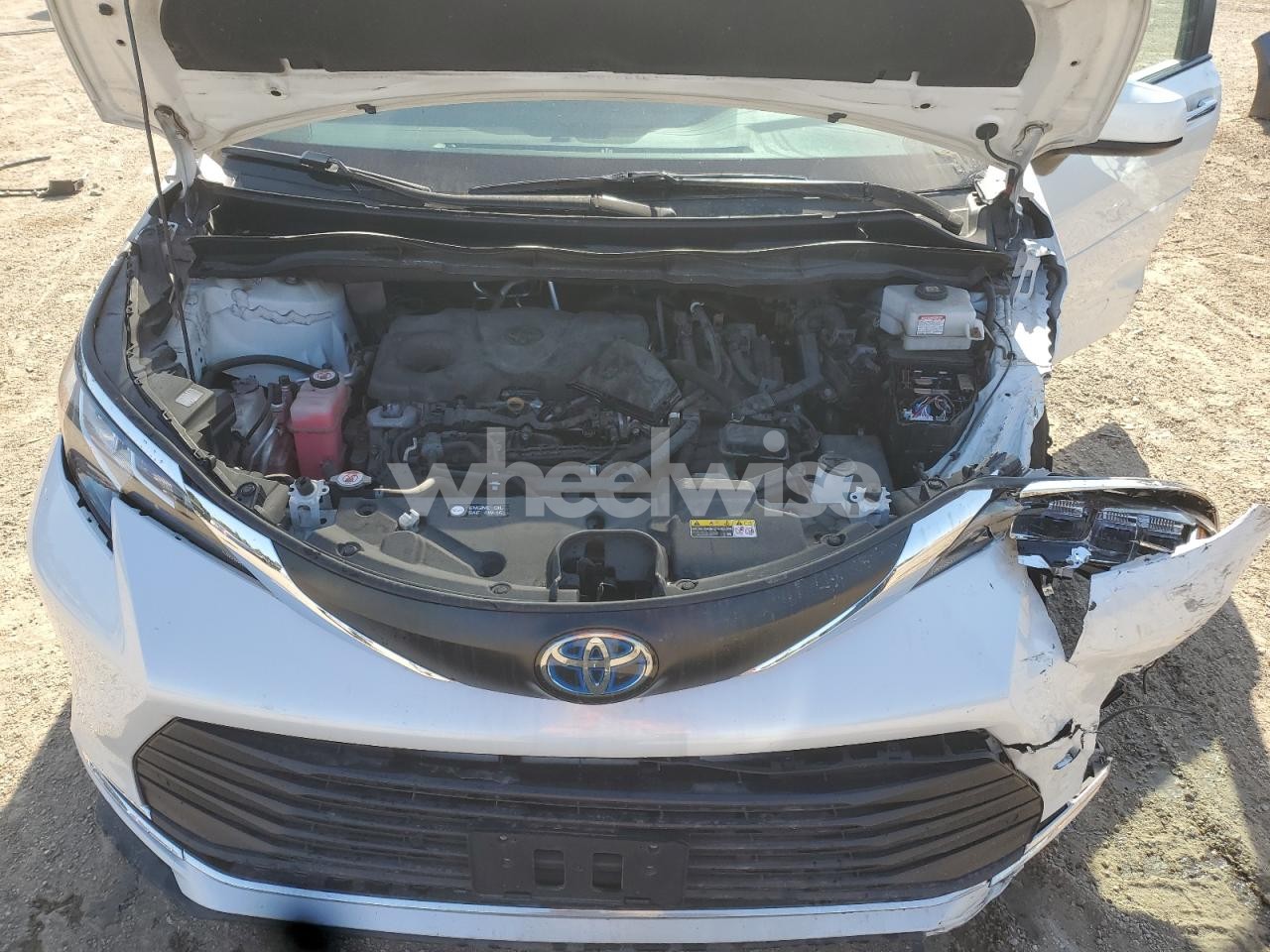 Photo 11 of 2022 TOYOTA SIENNA XLE (VIN 5TDJRKEC1NS096346)