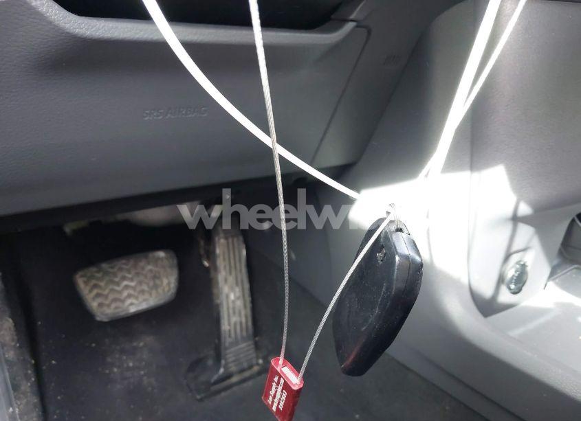 Photo 11 of 2021 Toyota Sienna XLE (VIN 5TDJRKEC2MS005454)