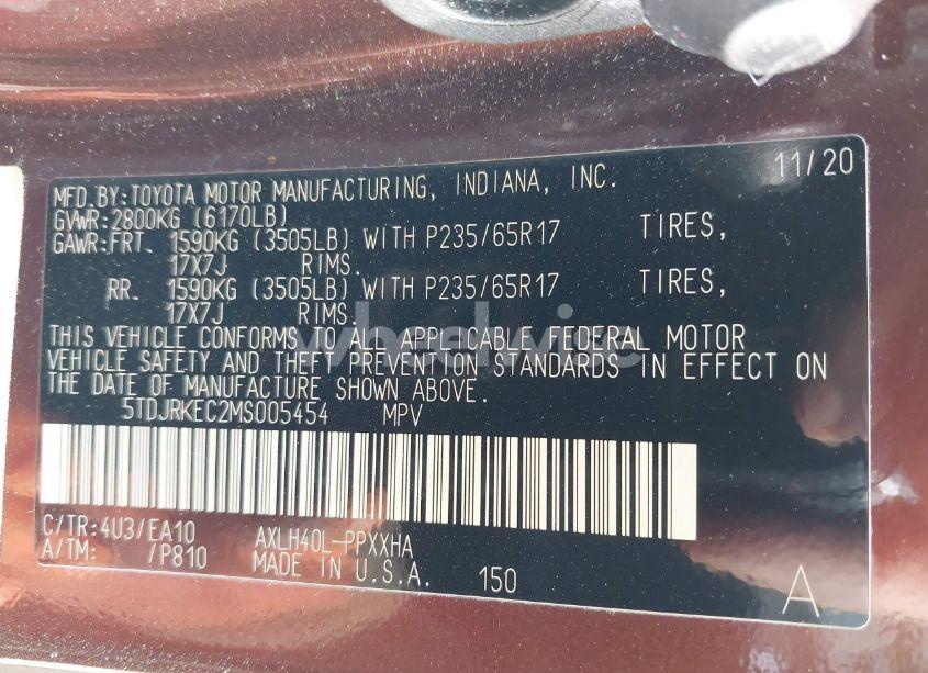 Photo 9 of 2021 Toyota Sienna XLE (VIN 5TDJRKEC2MS005454)