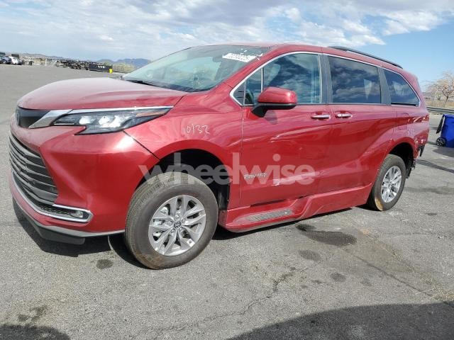 Photo 13 of 2024 TOYOTA SIENNA XLE (VIN 5TDJRKEC3RS221417)