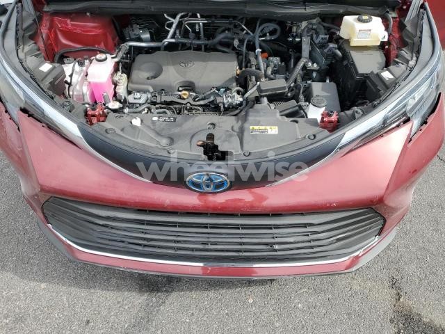 Photo 7 of 2024 TOYOTA SIENNA XLE (VIN 5TDJRKEC3RS221417)