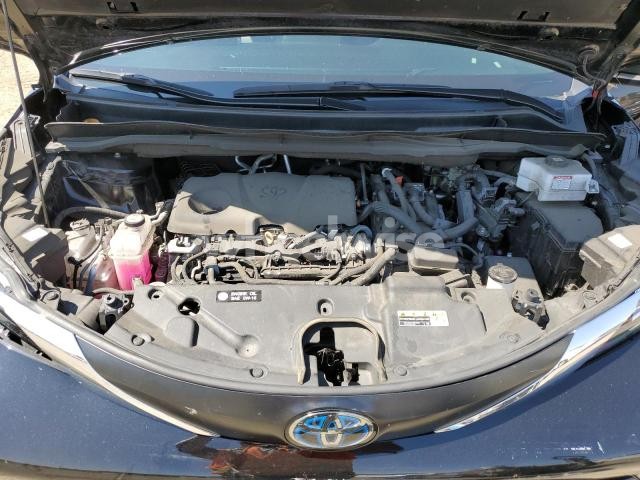 2022 TOYOTA SIENNA XLE (VIN 5TDJRKEC4NS118114) main photo