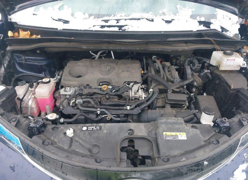 Photo 10 of 2021 Toyota Sienna XLE (VIN 5TDJRKEC6MS011659)