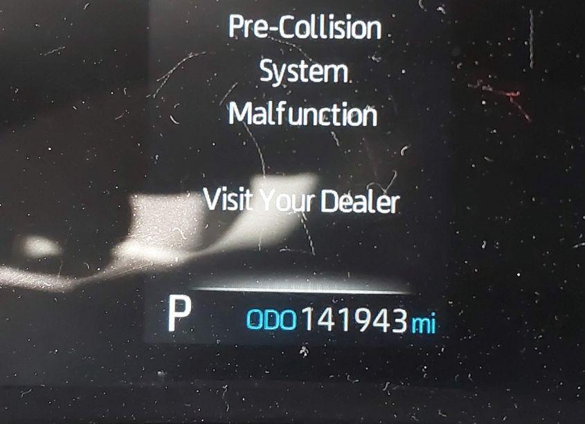 Photo 7 of 2022 Toyota Sienna XLE (VIN 5TDJRKEC7NS121928)