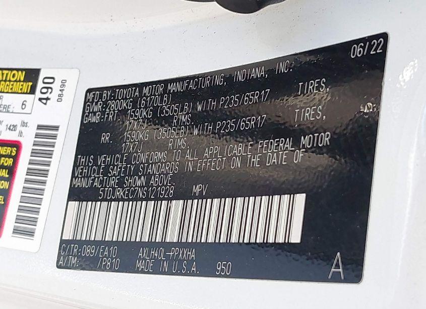 Photo 9 of 2022 Toyota Sienna XLE (VIN 5TDJRKEC7NS121928)