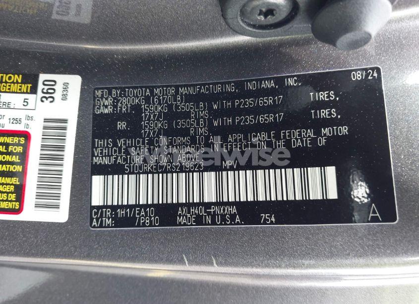 Photo 9 of 2024 Toyota Sienna XLE (VIN 5TDJRKEC7RS219623)