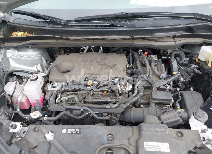 Photo 10 of 2022 Toyota Sienna XLE (VIN 5TDJRKEC8NS135921)