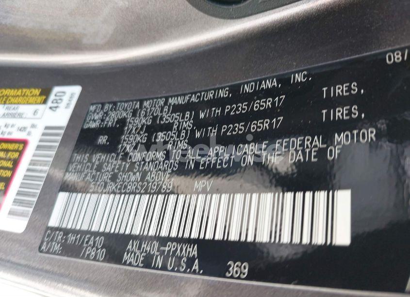 Photo 9 of 2024 Toyota Sienna XLE (VIN 5TDJRKEC8RS219789)