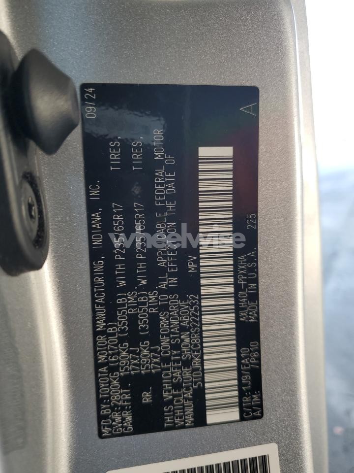 Photo 13 of 2024 TOYOTA SIENNA XLE (VIN 5TDJRKEC8RS222532)