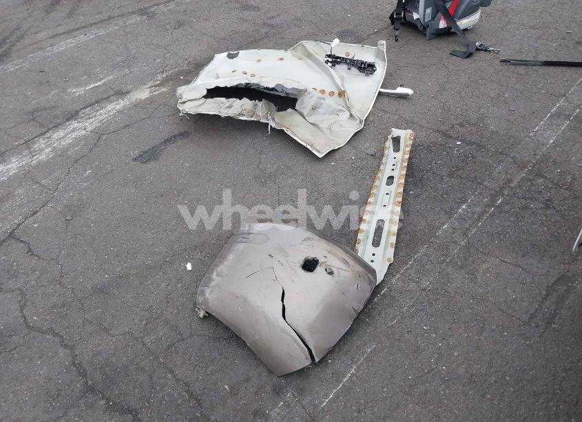 Photo 12 of 2022 Toyota Sienna XLE (VIN 5TDJRKECXNS135662)