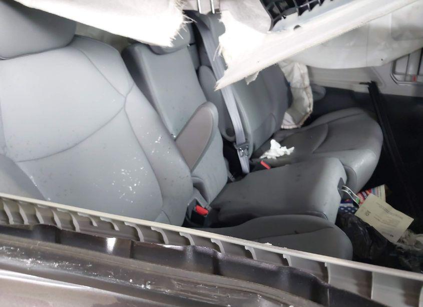 Photo 8 of 2023 Toyota Sienna XLE (VIN 5TDJRKECXPS173721)