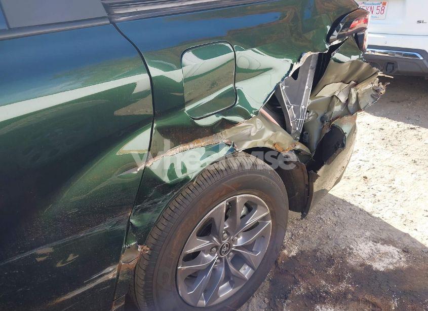 Photo 18 of 2024 Toyota Sienna XLE (VIN 5TDJSKFC2RS147426)