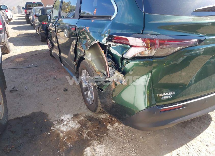 Photo 19 of 2024 Toyota Sienna XLE (VIN 5TDJSKFC2RS147426)