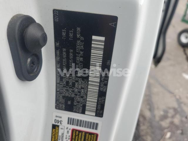 2022 TOYOTA SIENNA XLE (VIN 5TDJSKFC4NS056541) main photo