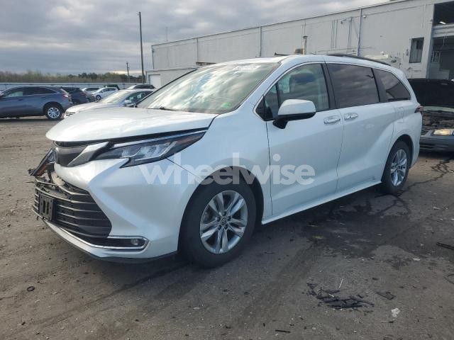 Photo 10 of 2022 TOYOTA SIENNA XLE (VIN 5TDJSKFC4NS056541)