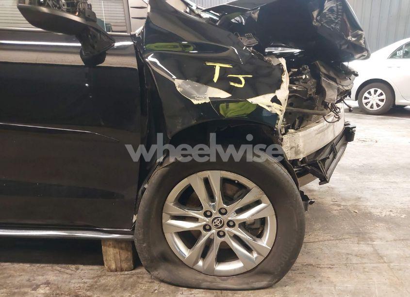 Photo 19 of 2023 Toyota Sienna XLE (VIN 5TDJSKFC7PS094770)