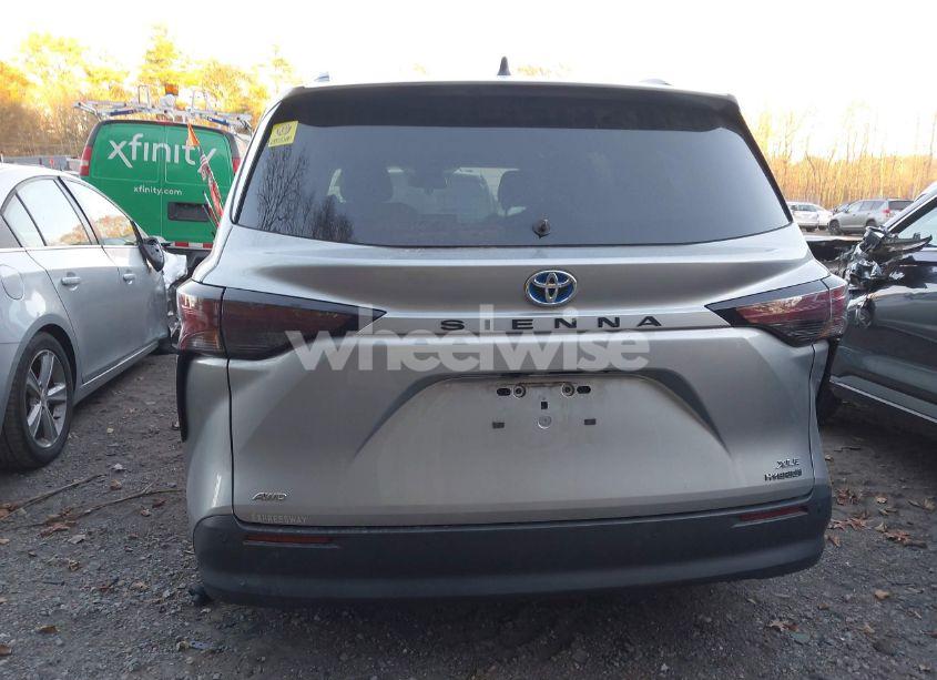 Photo 17 of 2023 Toyota Sienna XLE (VIN 5TDJSKFC9PS075072)