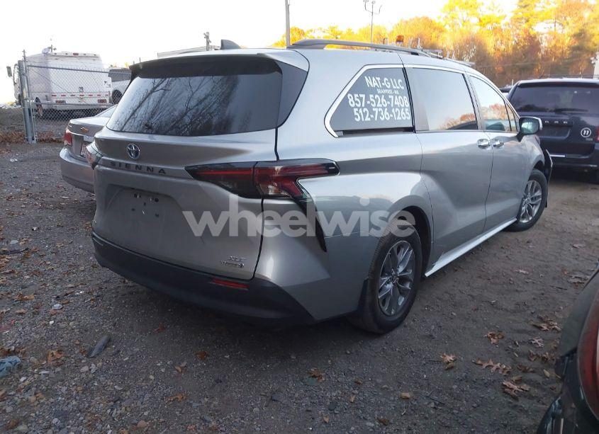 Photo 4 of 2023 Toyota Sienna XLE (VIN 5TDJSKFC9PS075072)