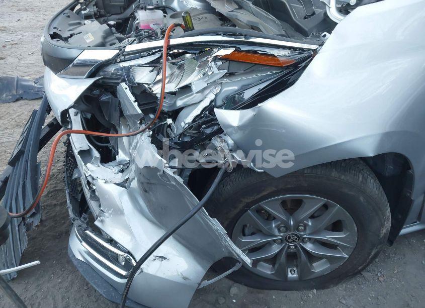 Photo 6 of 2023 Toyota Sienna XLE (VIN 5TDJSKFC9PS075072)