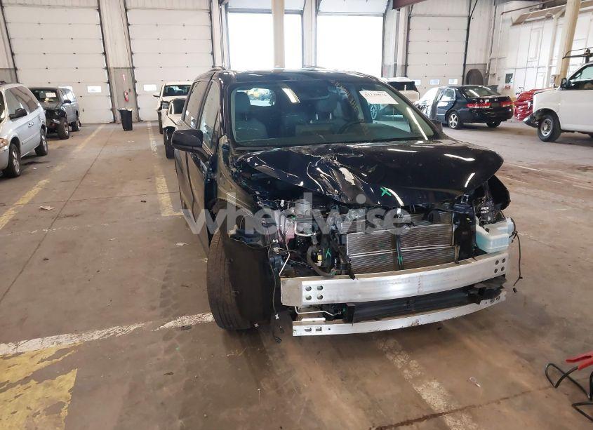 2023 Toyota Sienna XLE (VIN 5TDJSKFC9PS093944) main photo