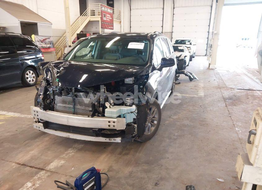 Photo 2 of 2023 Toyota Sienna XLE (VIN 5TDJSKFC9PS093944)