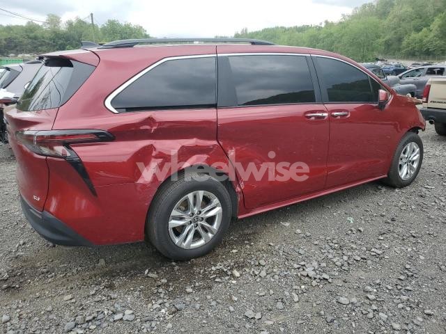 Photo 7 of 2025 TOYOTA SIENNA XLE (VIN 5TDJSKFC9SS161197)
