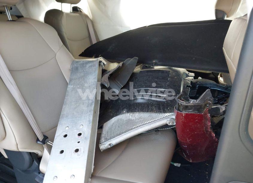 Photo 8 of 2021 Toyota Sienna XLE (VIN 5TDJSKFCXMS014664)