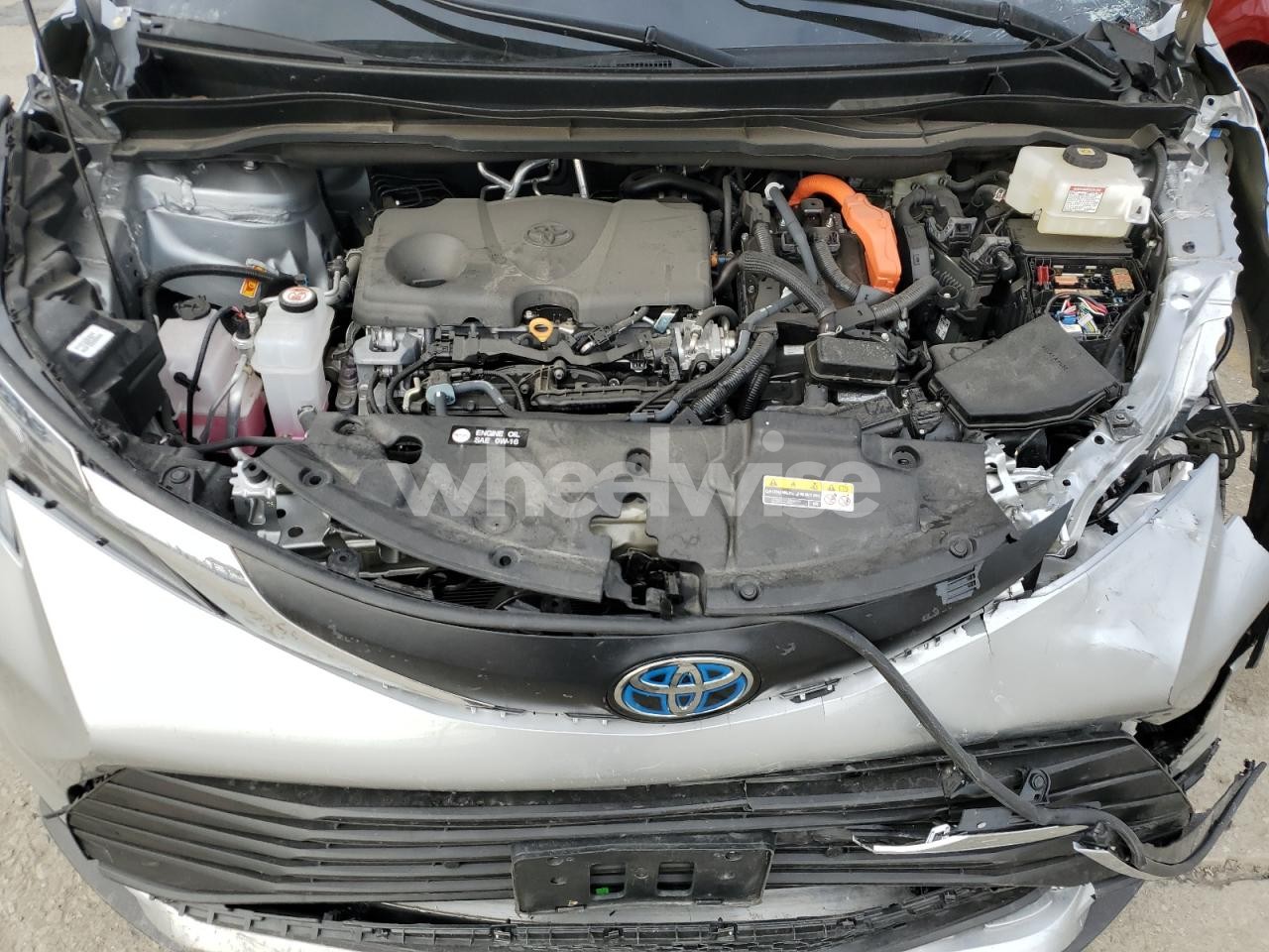 Photo 12 of 2025 TOYOTA SIENNA XLE (VIN 5TDJSKFCXSS173486)