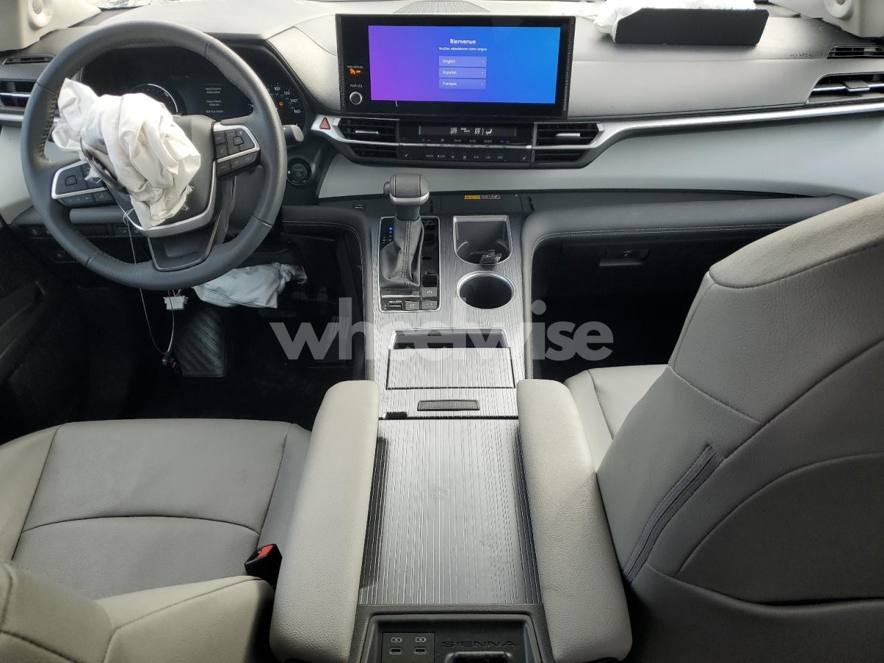 Photo 8 of 2025 TOYOTA SIENNA XLE (VIN 5TDJSKFCXSS173486)