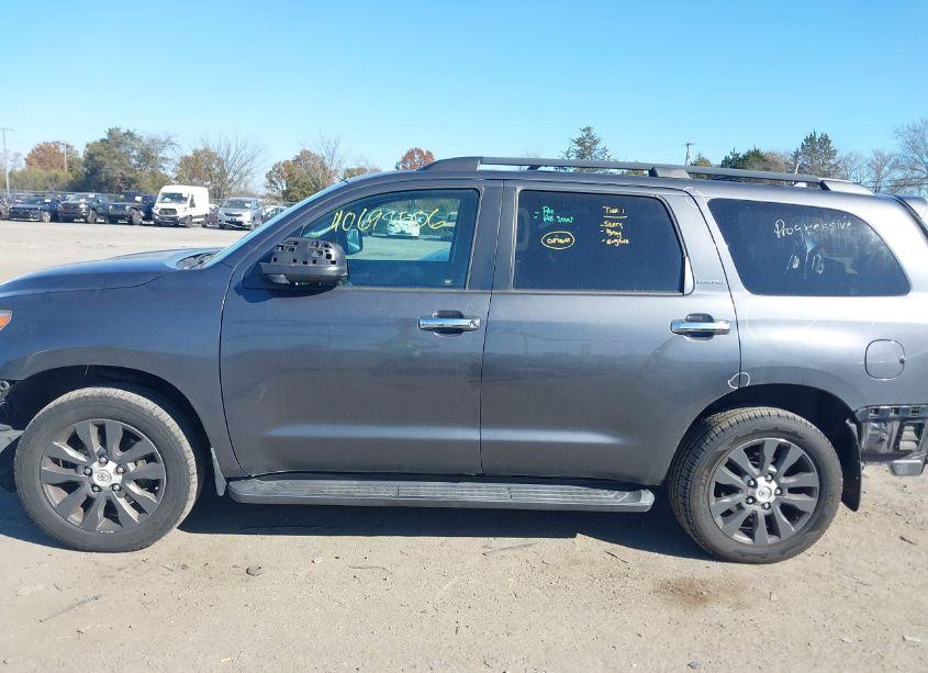 Photo 14 of 2013 Toyota Sequoia LIMITED 5.7L V8 (VIN 5TDJW5G11DS092124)