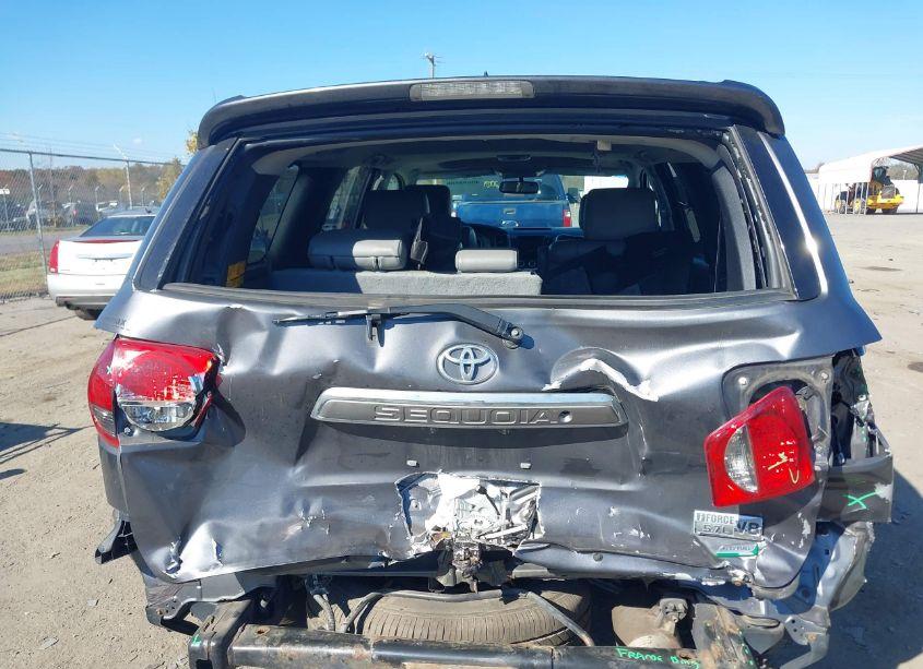 Photo 16 of 2013 Toyota Sequoia LIMITED 5.7L V8 (VIN 5TDJW5G11DS092124)