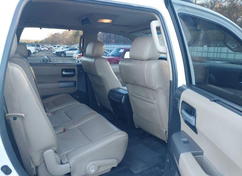 Photo 8 of 2016 Toyota Sequoia LIMITED 5.7L V8 (VIN 5TDJW5G11GS141987)