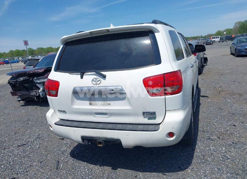 Photo 16 of 2010 Toyota Sequoia LIMITED 5.7L V8 (VIN 5TDJW5G15AS033797)