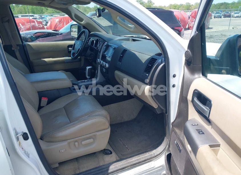 Photo 5 of 2010 Toyota Sequoia LIMITED 5.7L V8 (VIN 5TDJW5G15AS033797)