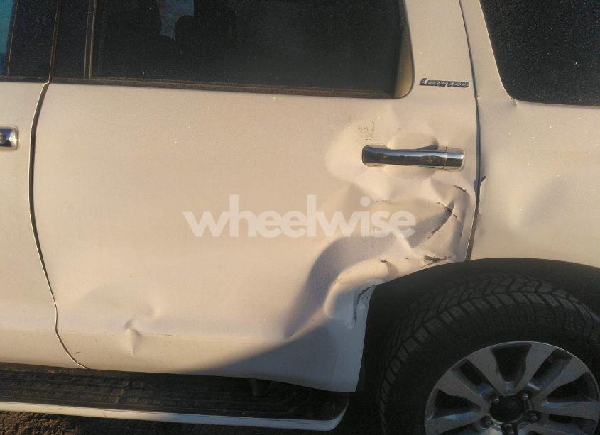 Photo 6 of 2010 Toyota Sequoia LIMITED 5.7L V8 (VIN 5TDJW5G15AS037042)