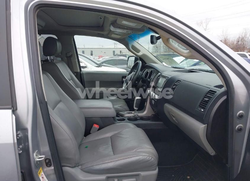 Photo 5 of 2016 Toyota Sequoia LIMITED 5.7L V8 (VIN 5TDJW5G17GS146224)