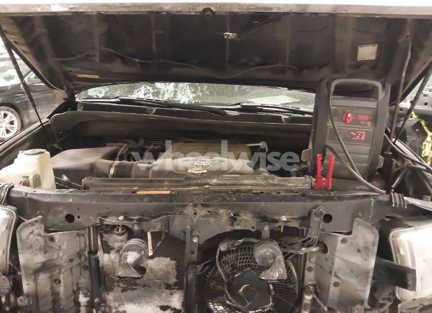 Photo 10 of 2011 Toyota Sequoia LIMITED 5.7L V8 (VIN 5TDJY5G10BS050146)