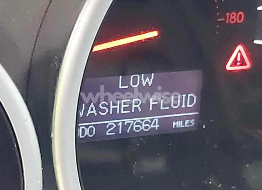 Photo 15 of 2011 Toyota Sequoia LIMITED 5.7L V8 (VIN 5TDJY5G10BS050146)