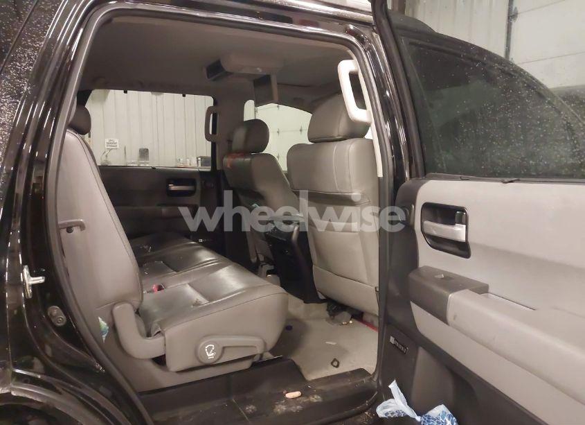 Photo 8 of 2011 Toyota Sequoia LIMITED 5.7L V8 (VIN 5TDJY5G10BS050146)