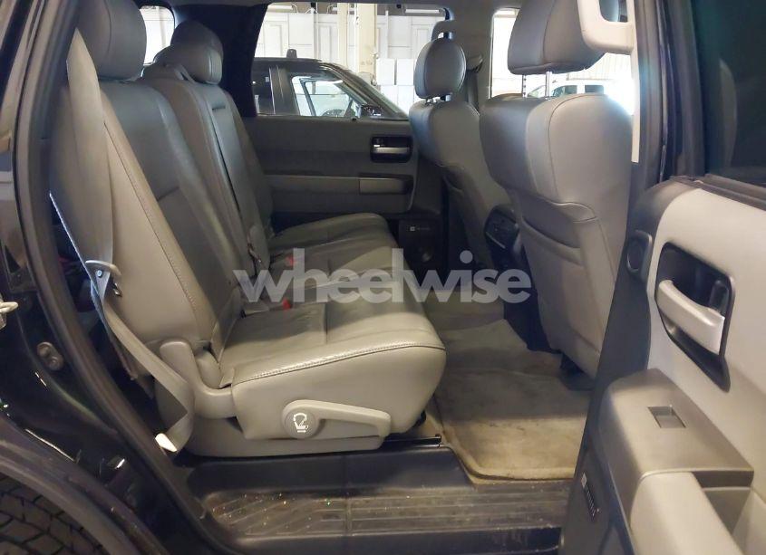Photo 8 of 2011 Toyota Sequoia LIMITED 5.7L V8 (VIN 5TDJY5G10BS050535)