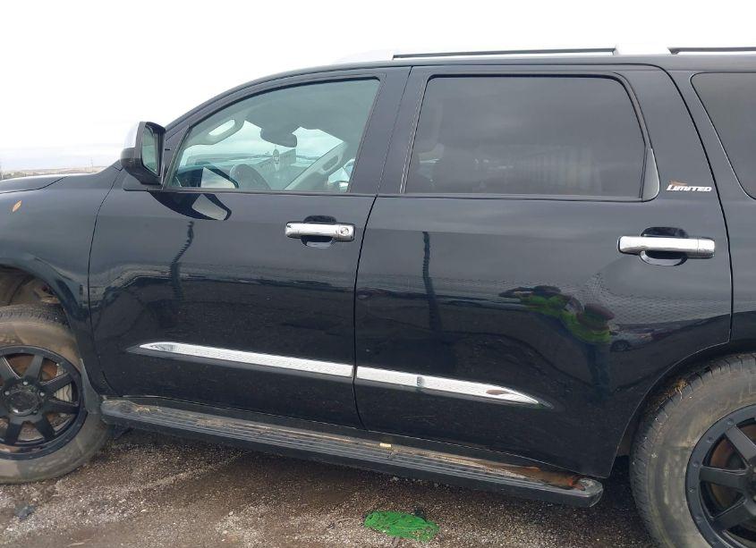 Photo 15 of 2019 Toyota Sequoia LIMITED (VIN 5TDJY5G10KS168651)