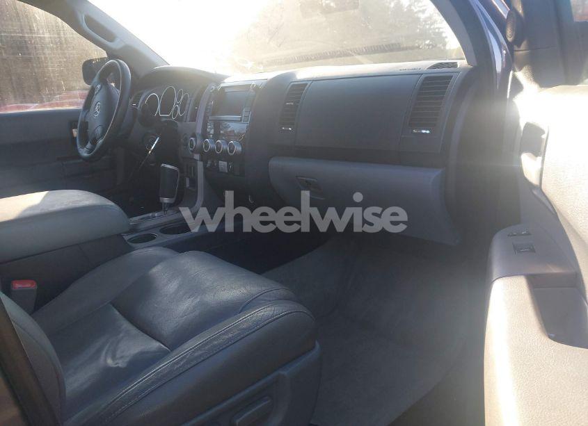 Photo 5 of 2010 Toyota Sequoia LIMITED 5.7L V8 (VIN 5TDJY5G14AS027337)