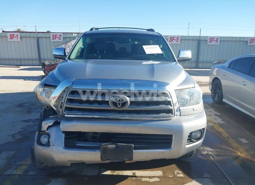 Photo 12 of 2014 Toyota Sequoia LIMITED 5.7L V8 (VIN 5TDJY5G14ES101541)