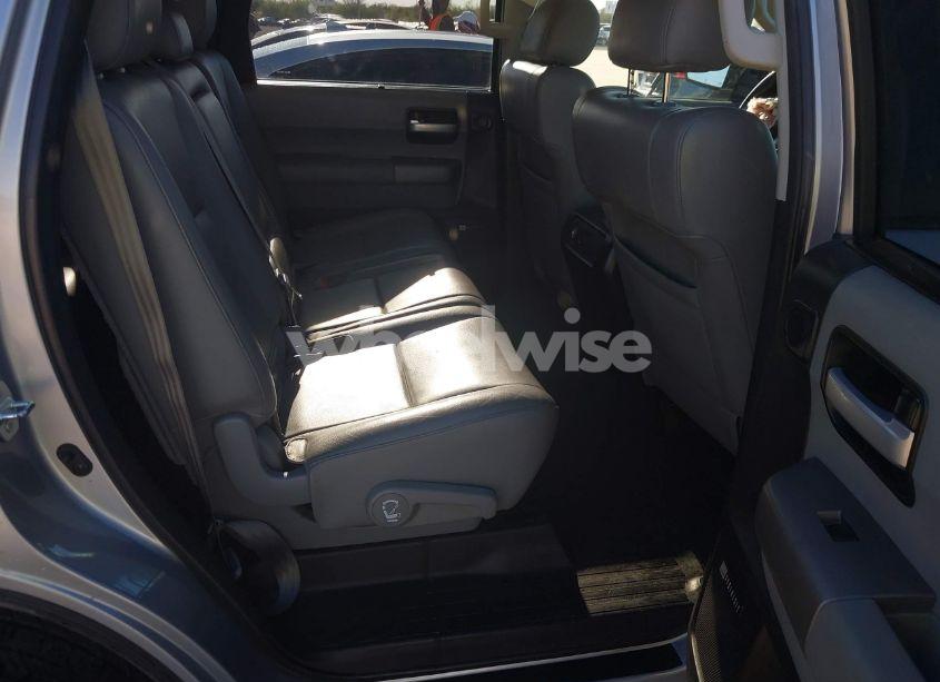 Photo 8 of 2014 Toyota Sequoia LIMITED 5.7L V8 (VIN 5TDJY5G14ES101541)