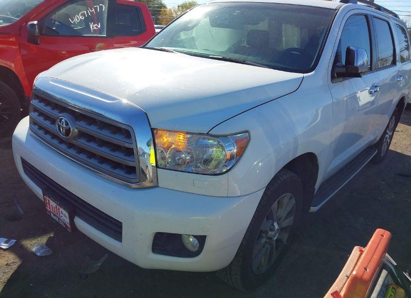 Photo 2 of 2015 Toyota Sequoia LIMITED 5.7L V8 (VIN 5TDJY5G14FS119992)