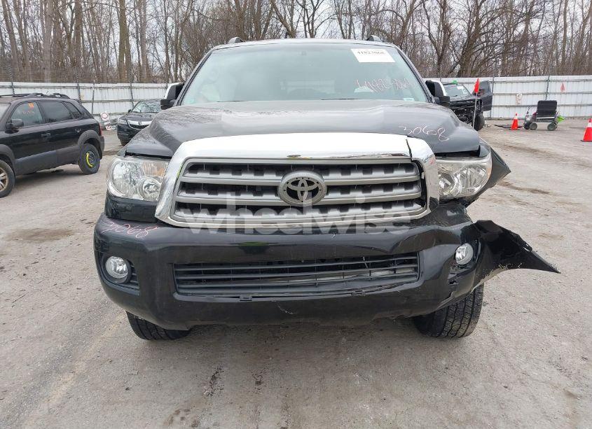 Photo 12 of 2016 Toyota Sequoia LIMITED 5.7L V8 (VIN 5TDJY5G14GS143565)