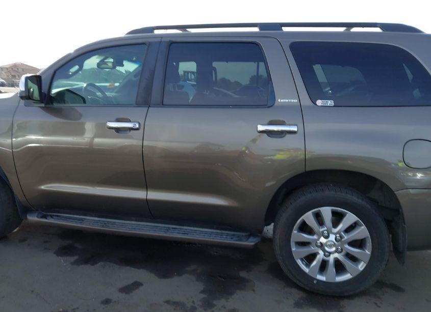 Photo 15 of 2012 Toyota Sequoia LIMITED 5.7L V8 (VIN 5TDJY5G15CS069602)